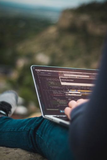 steve-halama-Yhc7YGZlz3g-unsplash